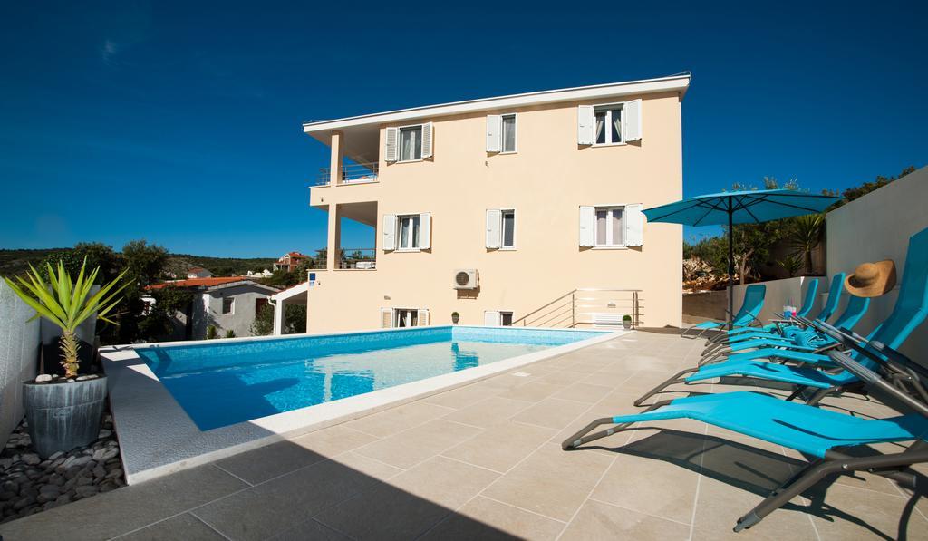 Apartments Villa Laguna With Pool Ražanj Pokoj fotografie